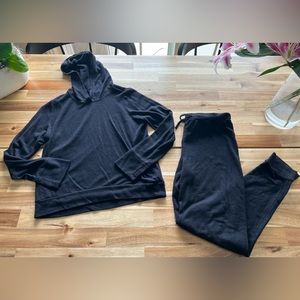 Z by Zella girls’ size‎ 10/12 lightweight two-piece black hooded jogger set